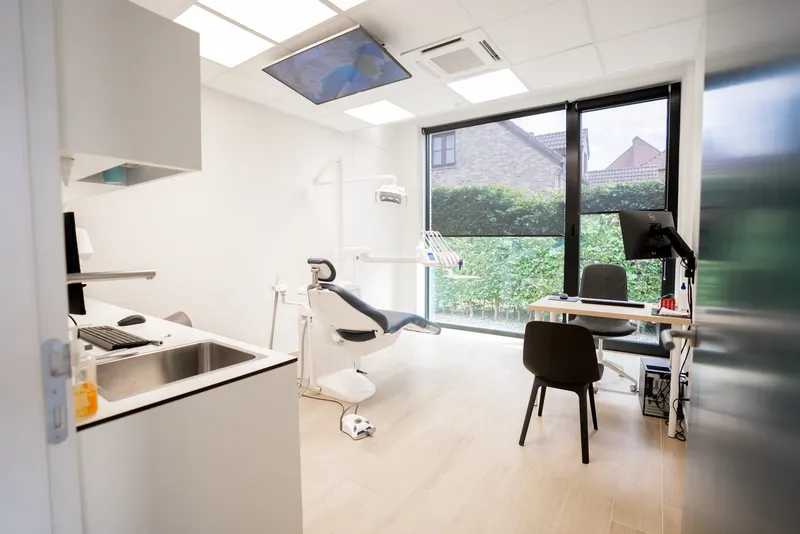 Salles de soins modernes — cabinet dentaire à Ath
